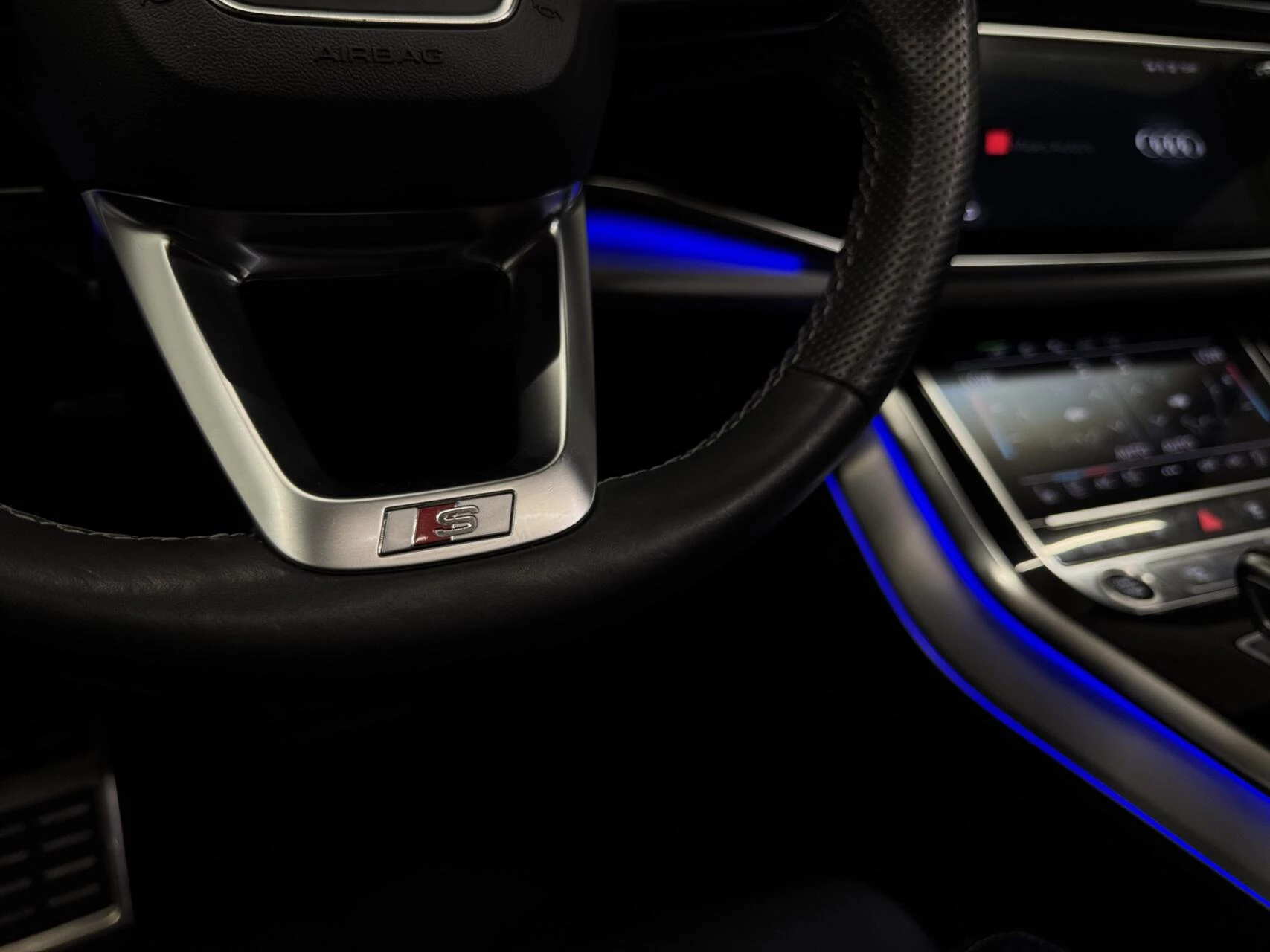 Hoofdafbeelding Audi Q8