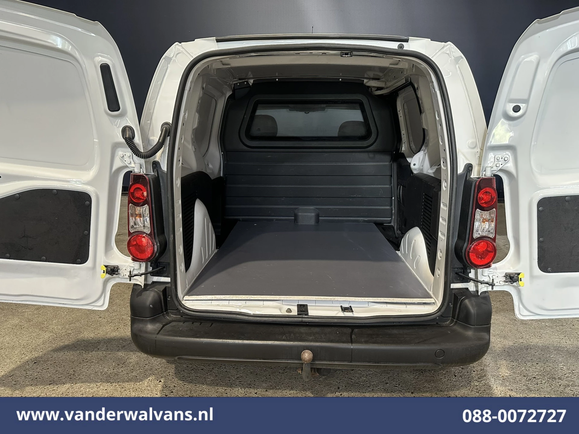 Hoofdafbeelding Peugeot Partner