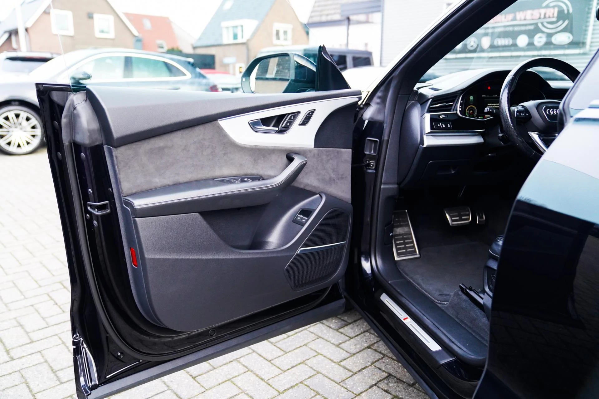 Hoofdafbeelding Audi Q8