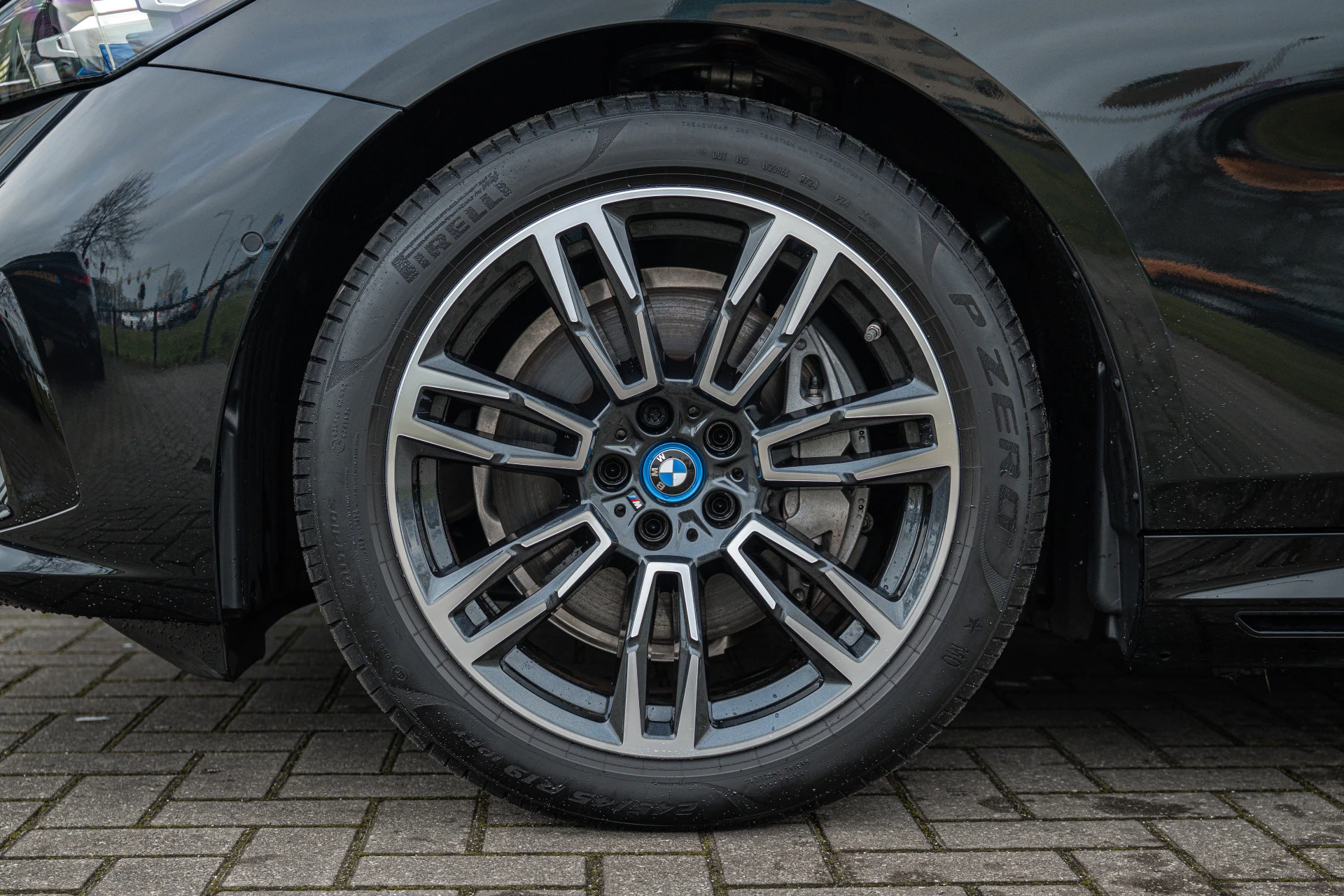 Hoofdafbeelding BMW i5