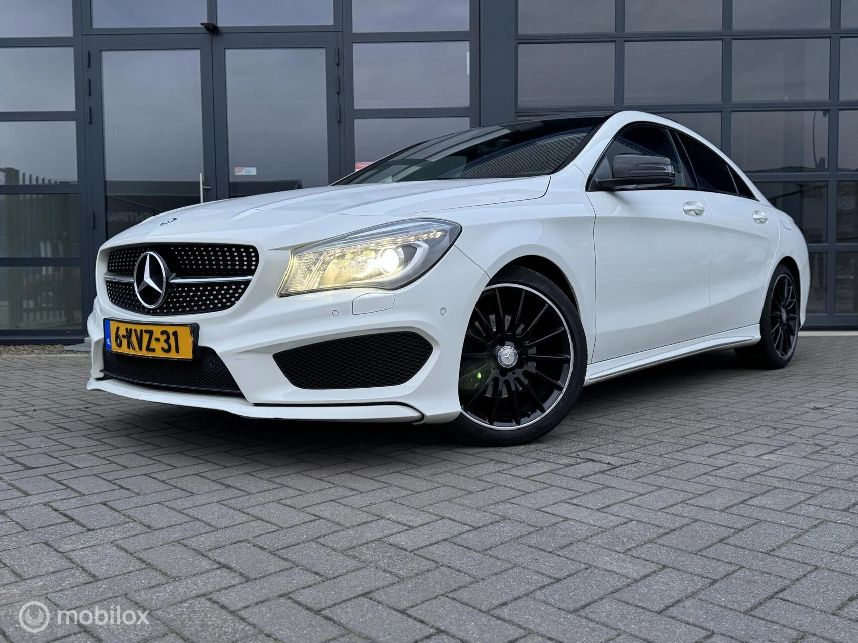 Hoofdafbeelding Mercedes-Benz CLA