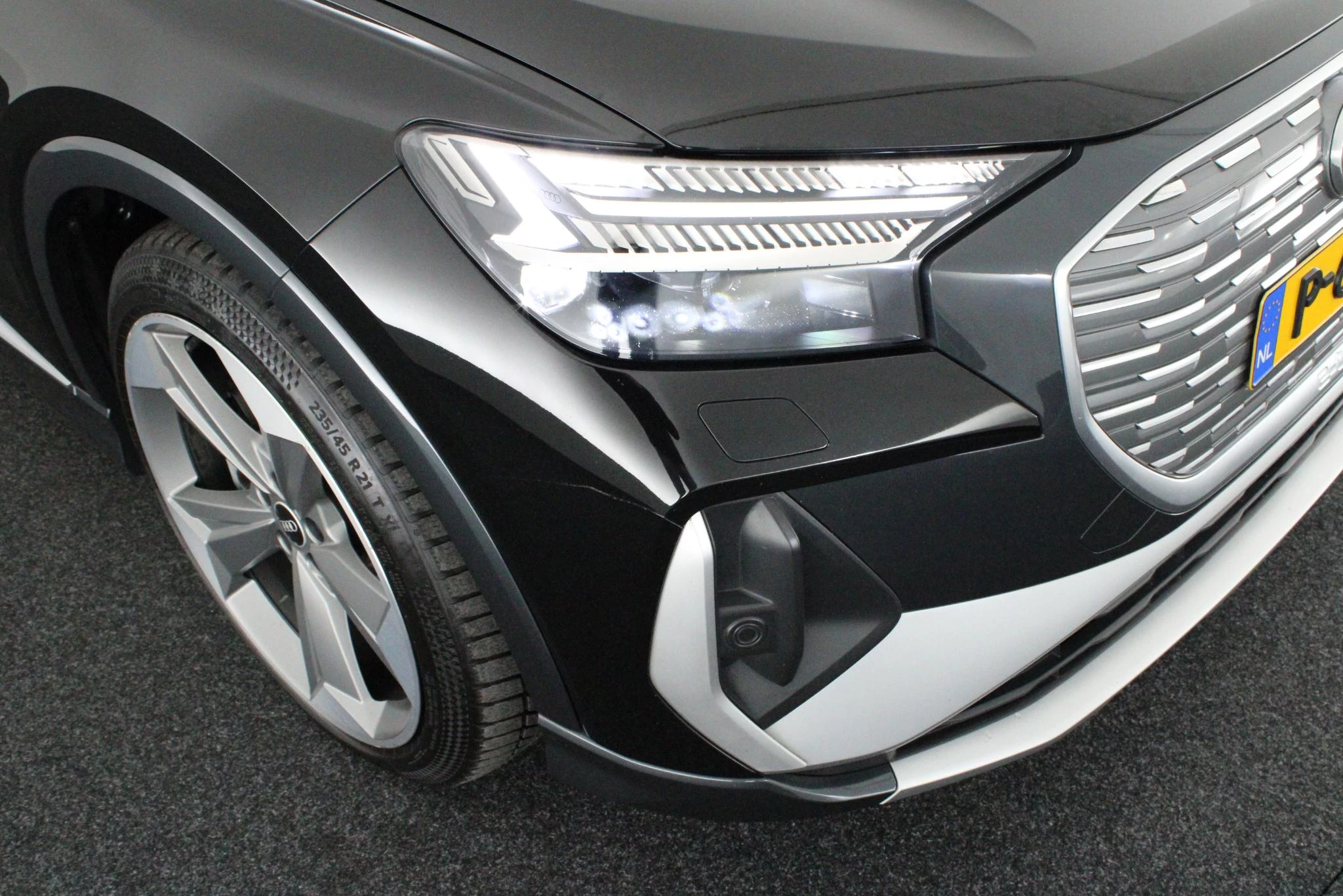 Hoofdafbeelding Audi Q4 e-tron