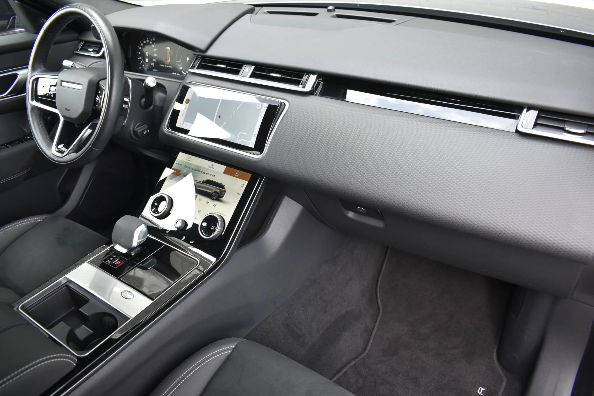Hoofdafbeelding Land Rover Range Rover Velar