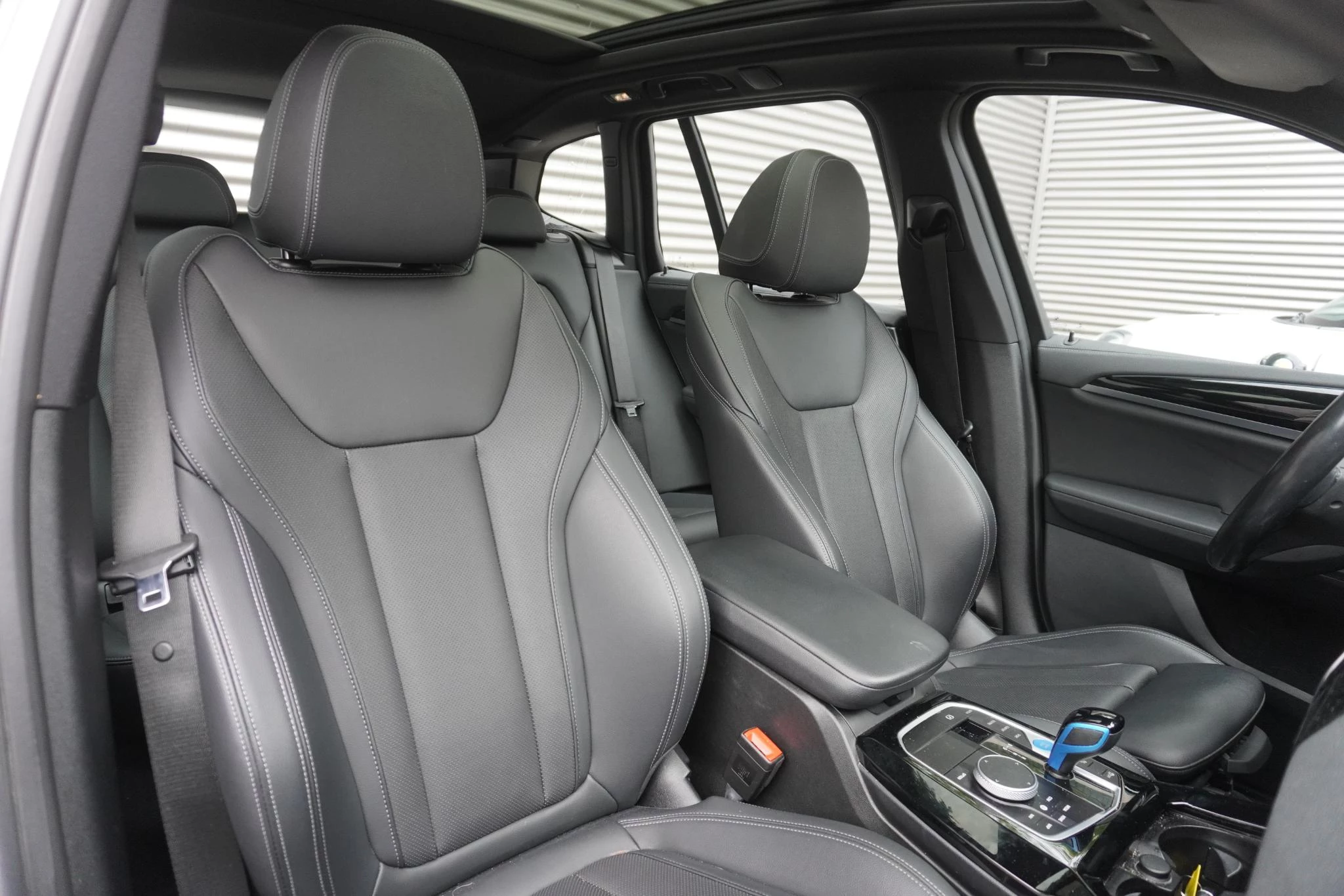 Hoofdafbeelding BMW iX3