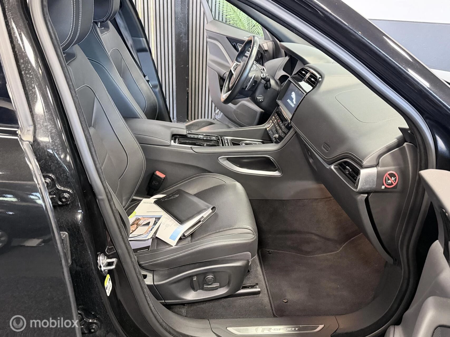 Hoofdafbeelding Jaguar F-PACE
