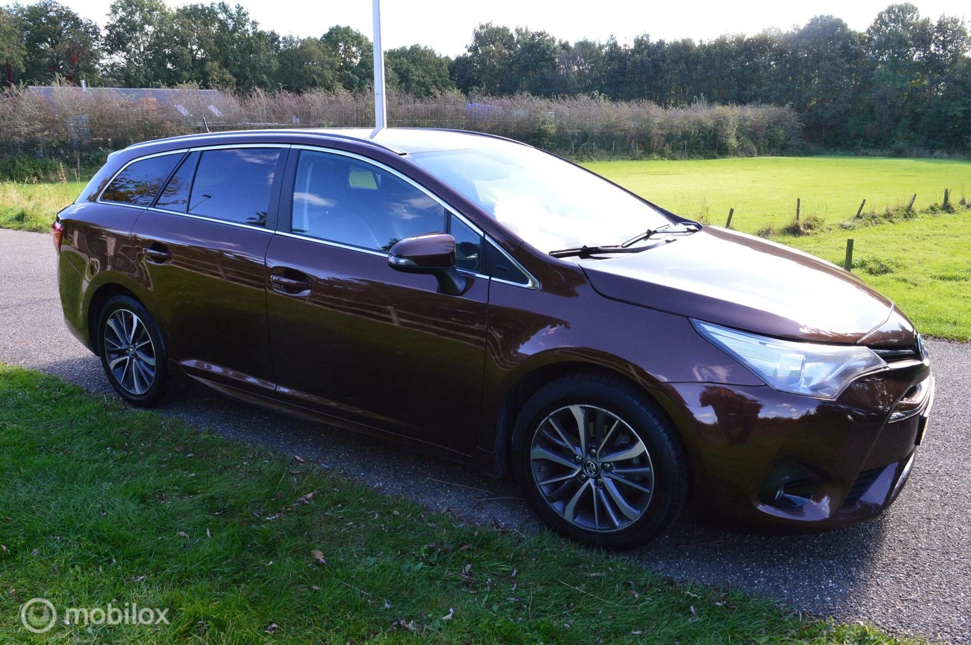 Hoofdafbeelding Toyota Avensis