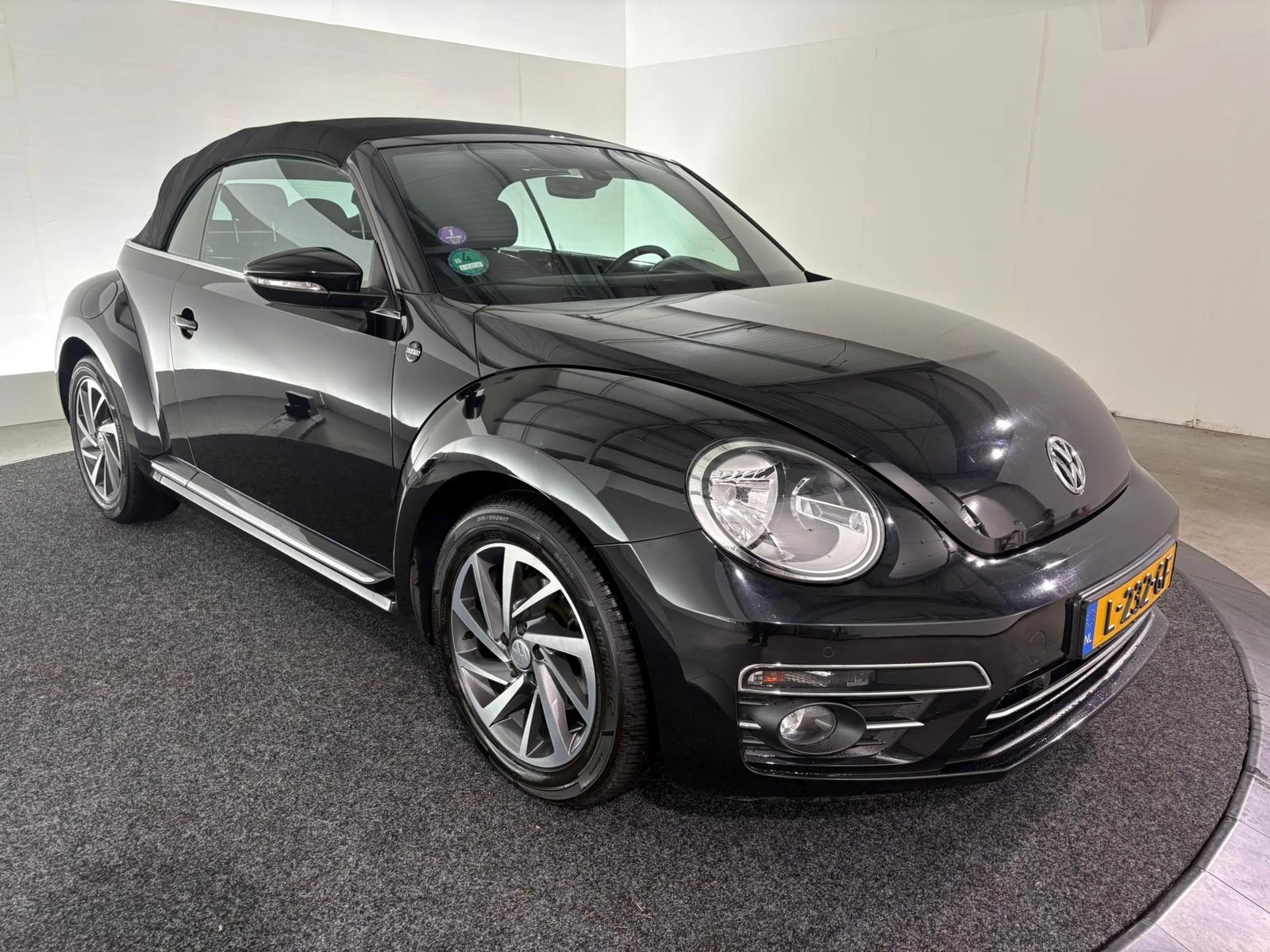 Hoofdafbeelding Volkswagen Beetle