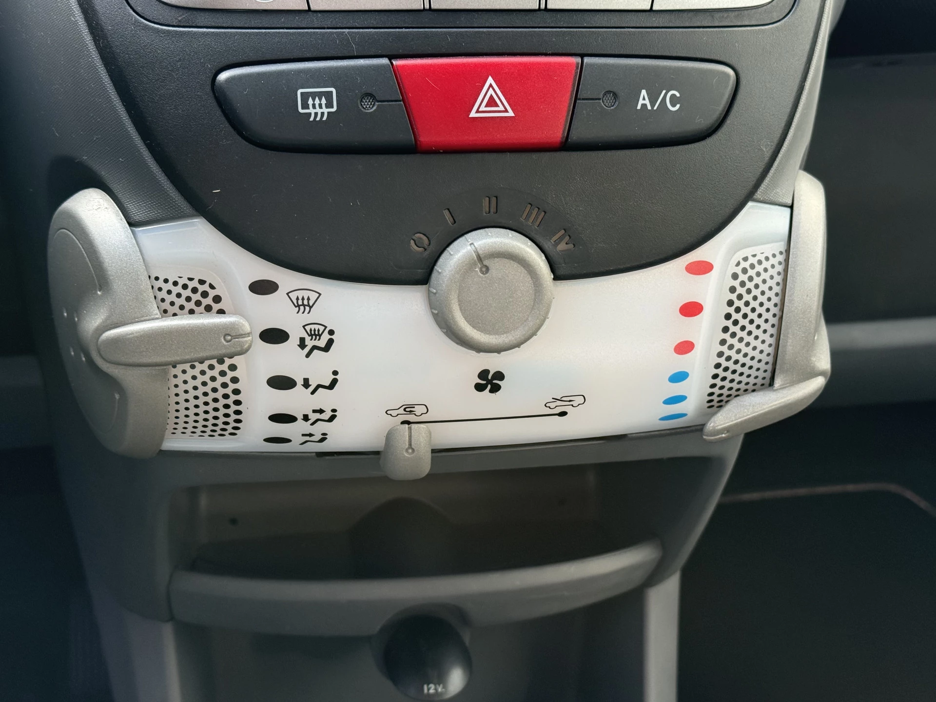 Hoofdafbeelding Peugeot 107