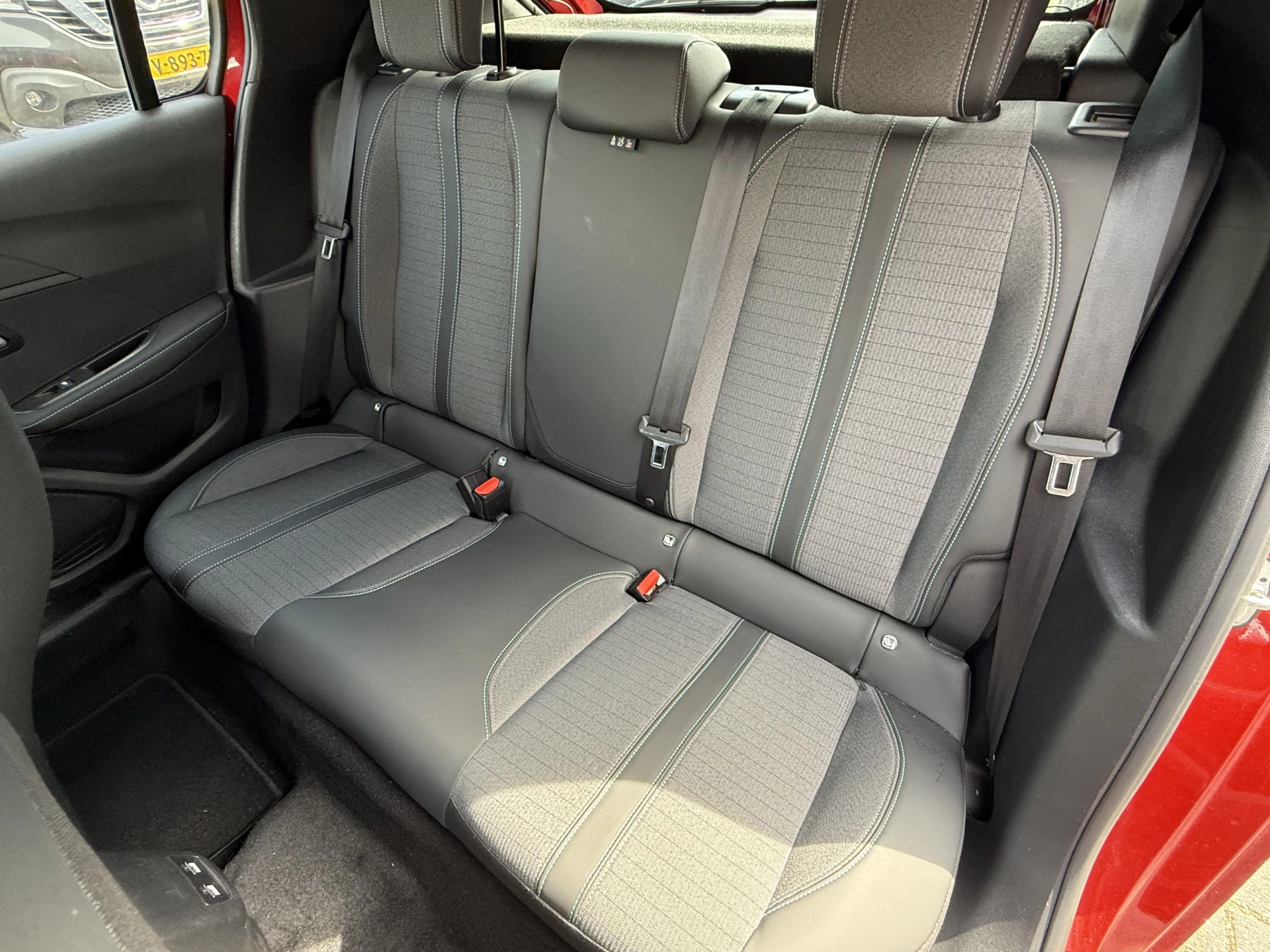 Hoofdafbeelding Peugeot e-208