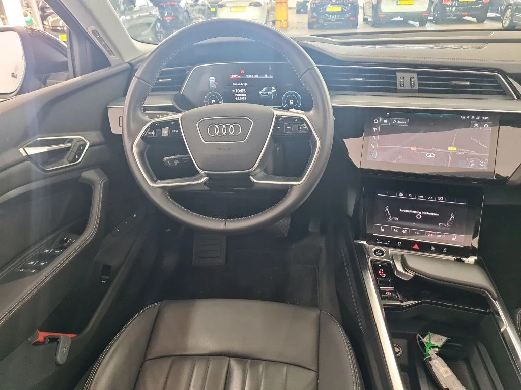 Hoofdafbeelding Audi e-tron