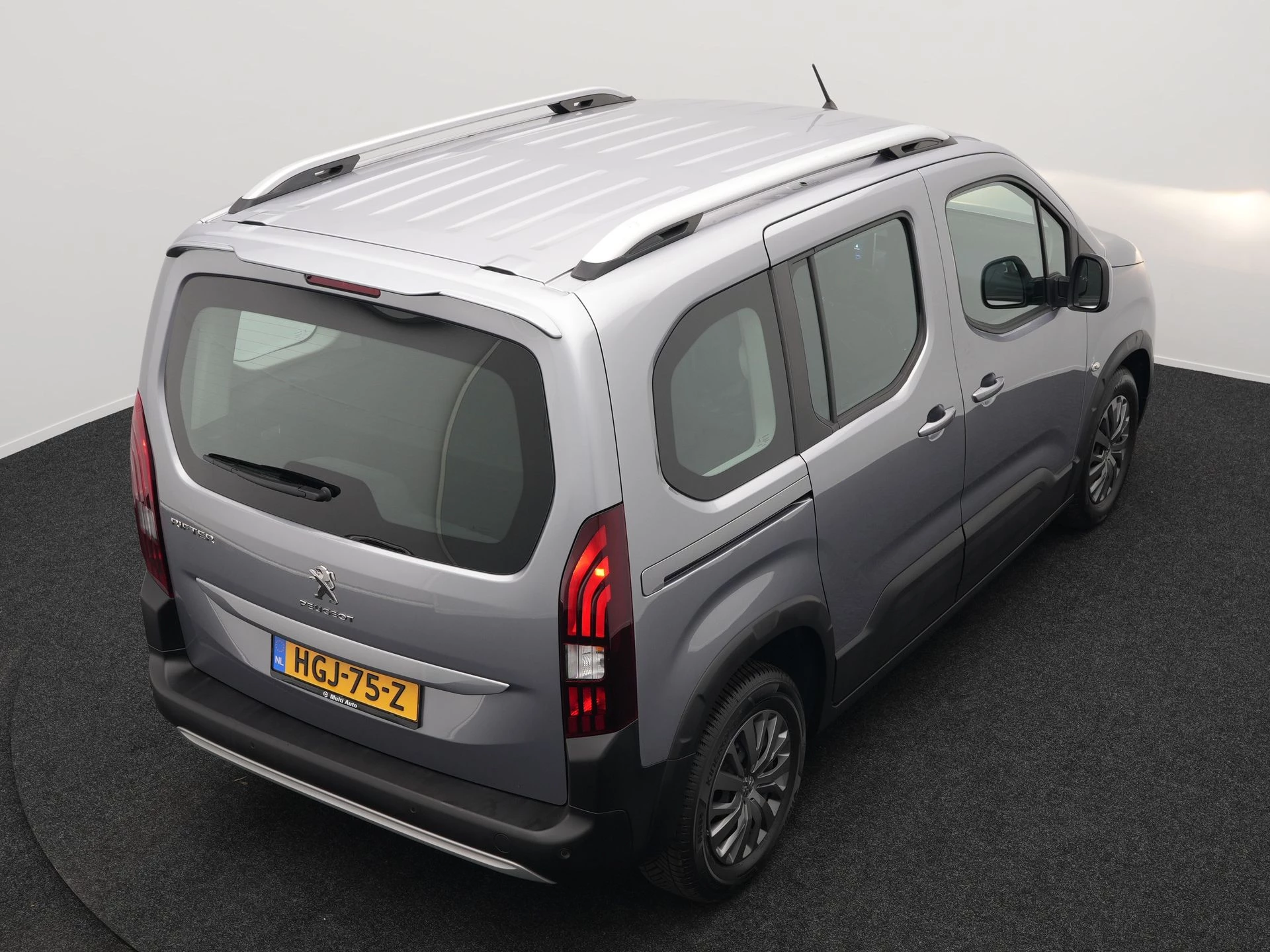 Hoofdafbeelding Peugeot Rifter