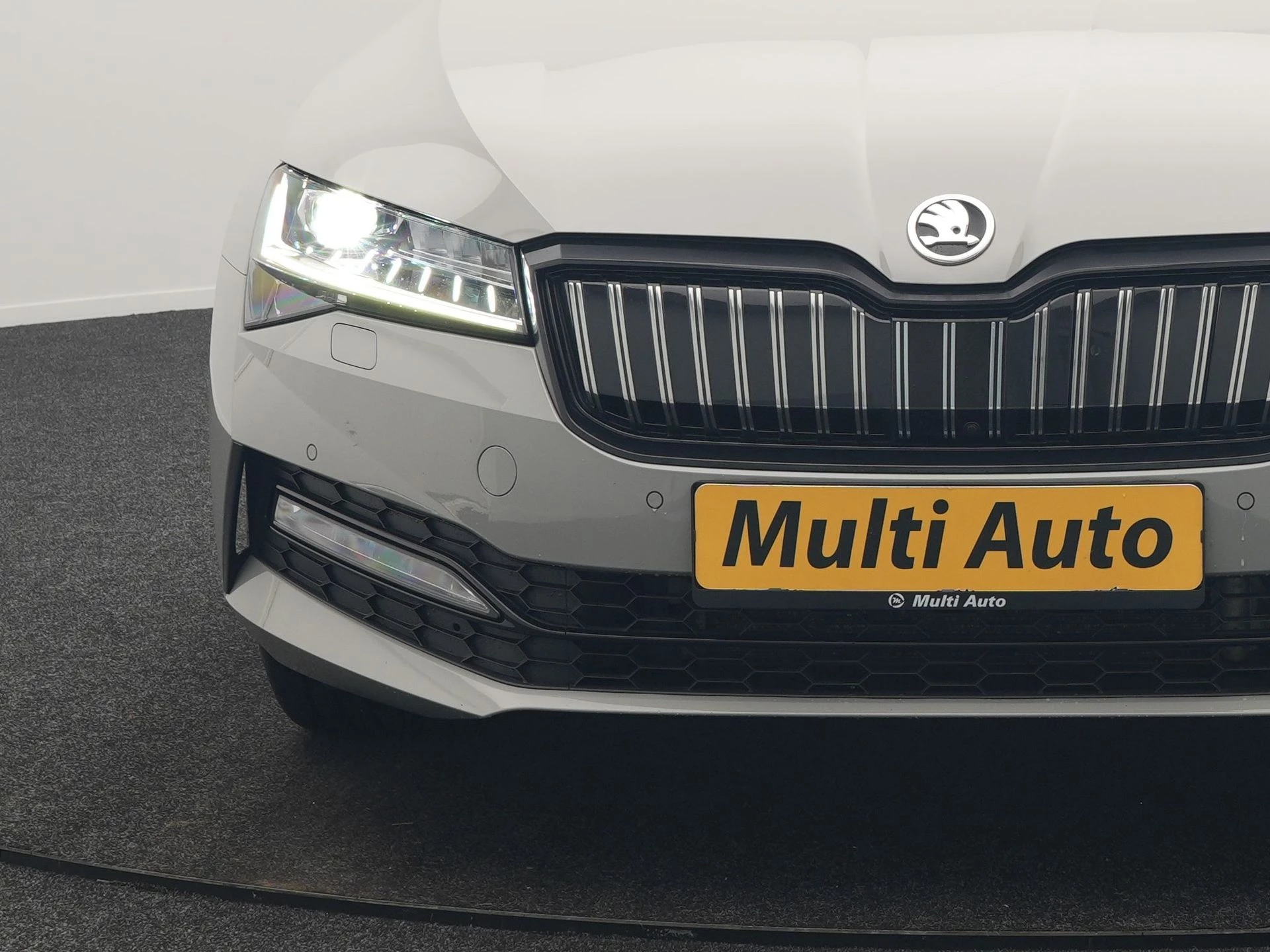 Hoofdafbeelding Škoda Superb