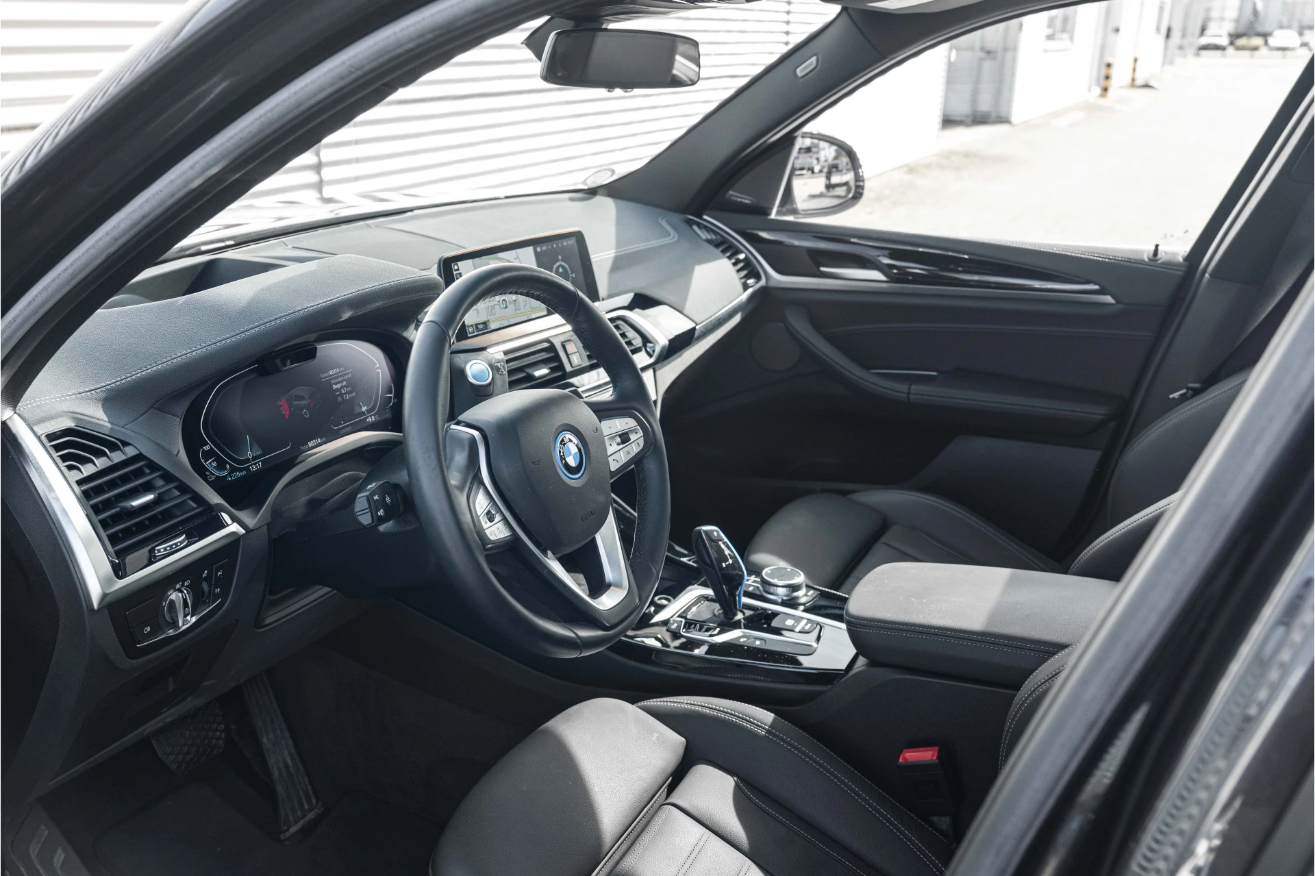 Hoofdafbeelding BMW iX3