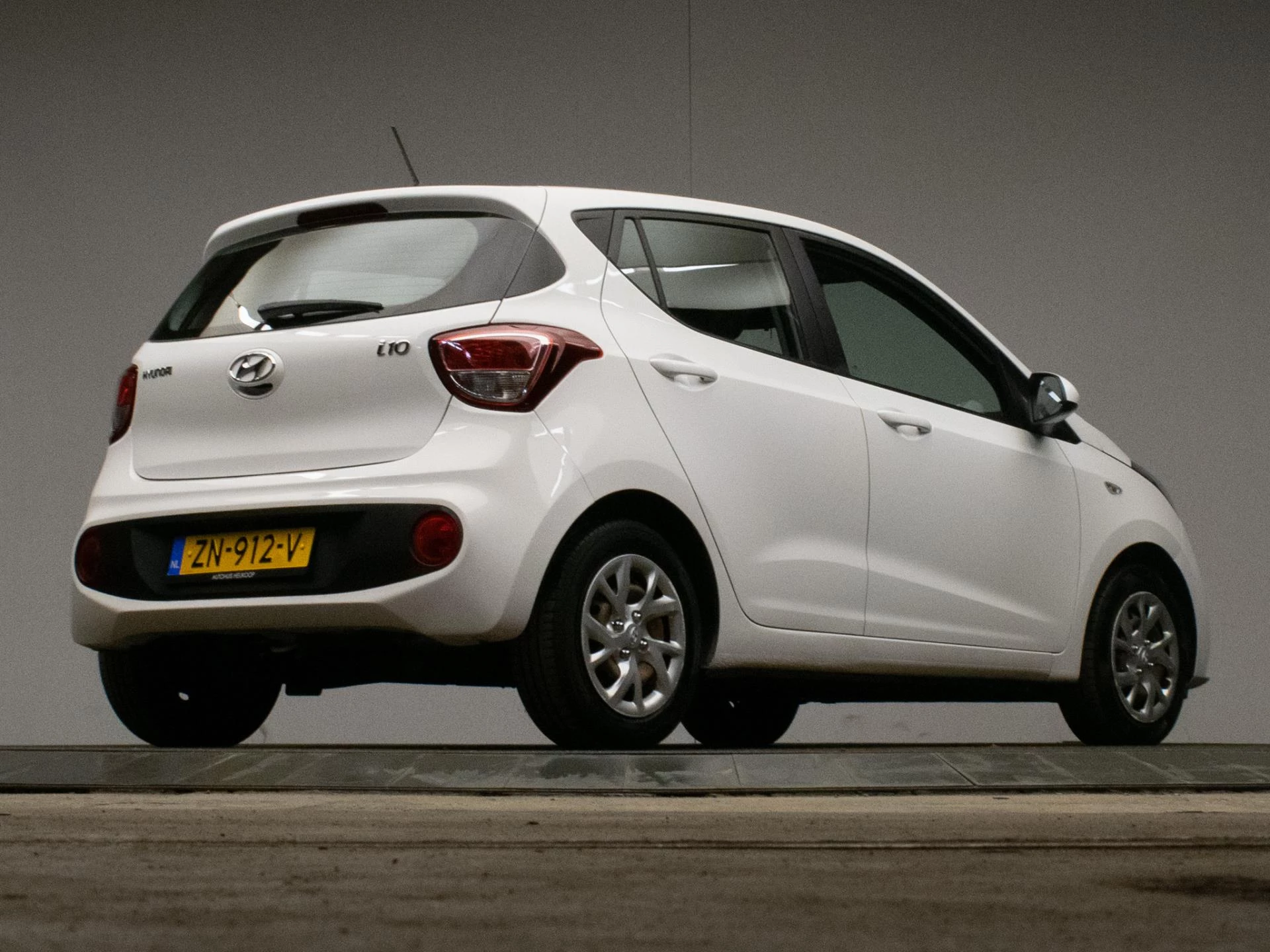 Hoofdafbeelding Hyundai i10