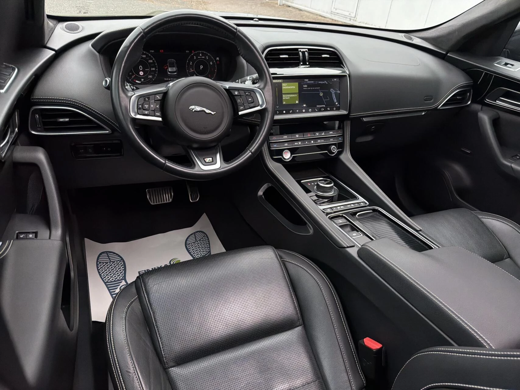 Hoofdafbeelding Jaguar F-PACE