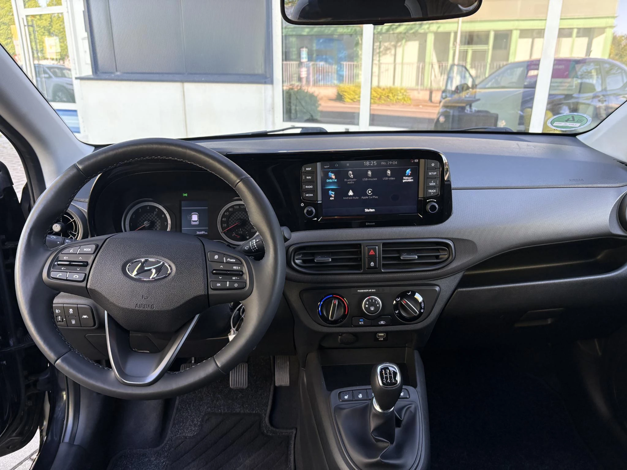 Hoofdafbeelding Hyundai i10