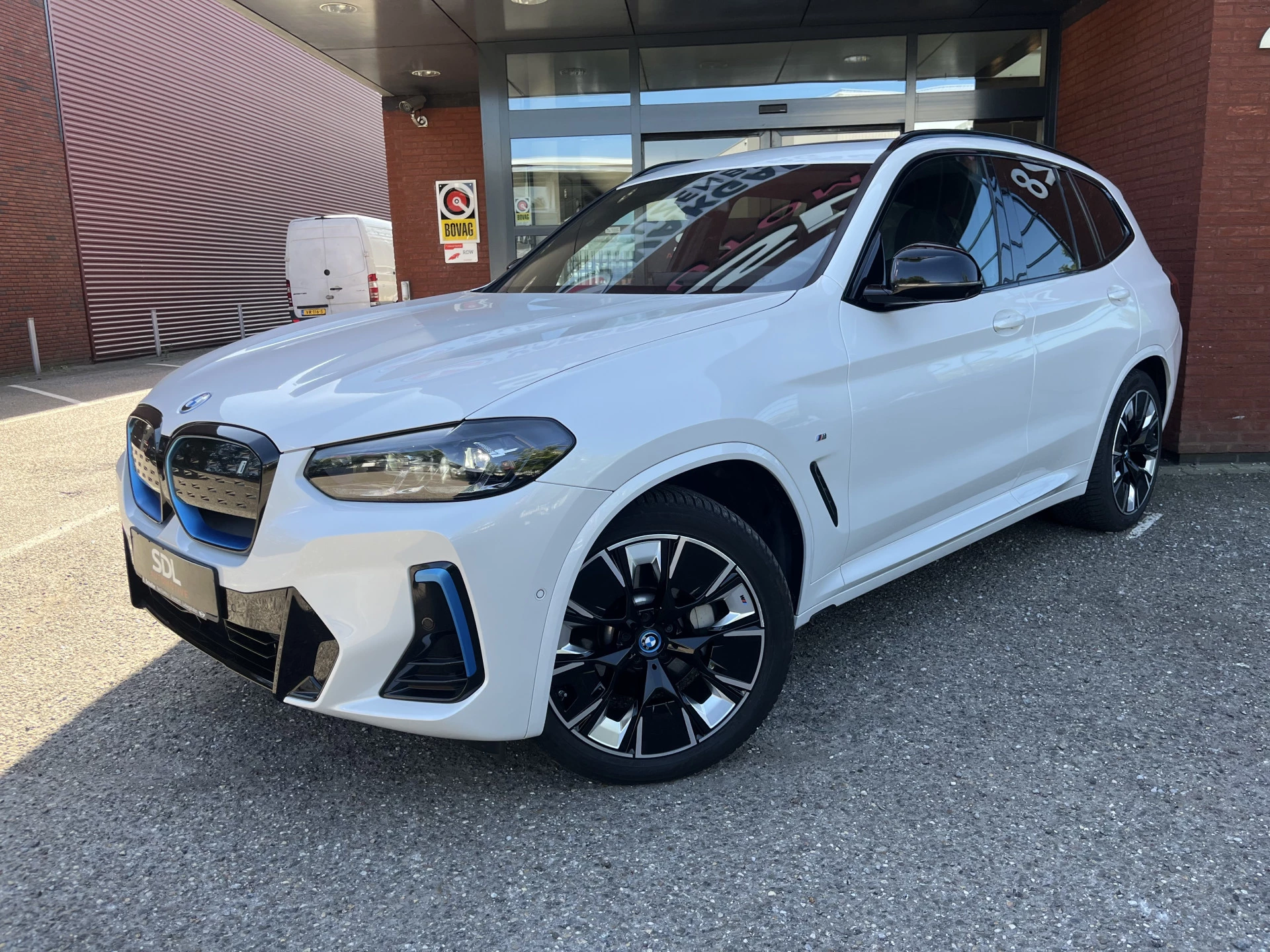 Hoofdafbeelding BMW iX3