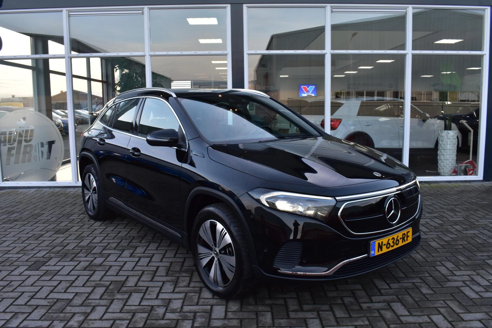 Hoofdafbeelding Mercedes-Benz EQA