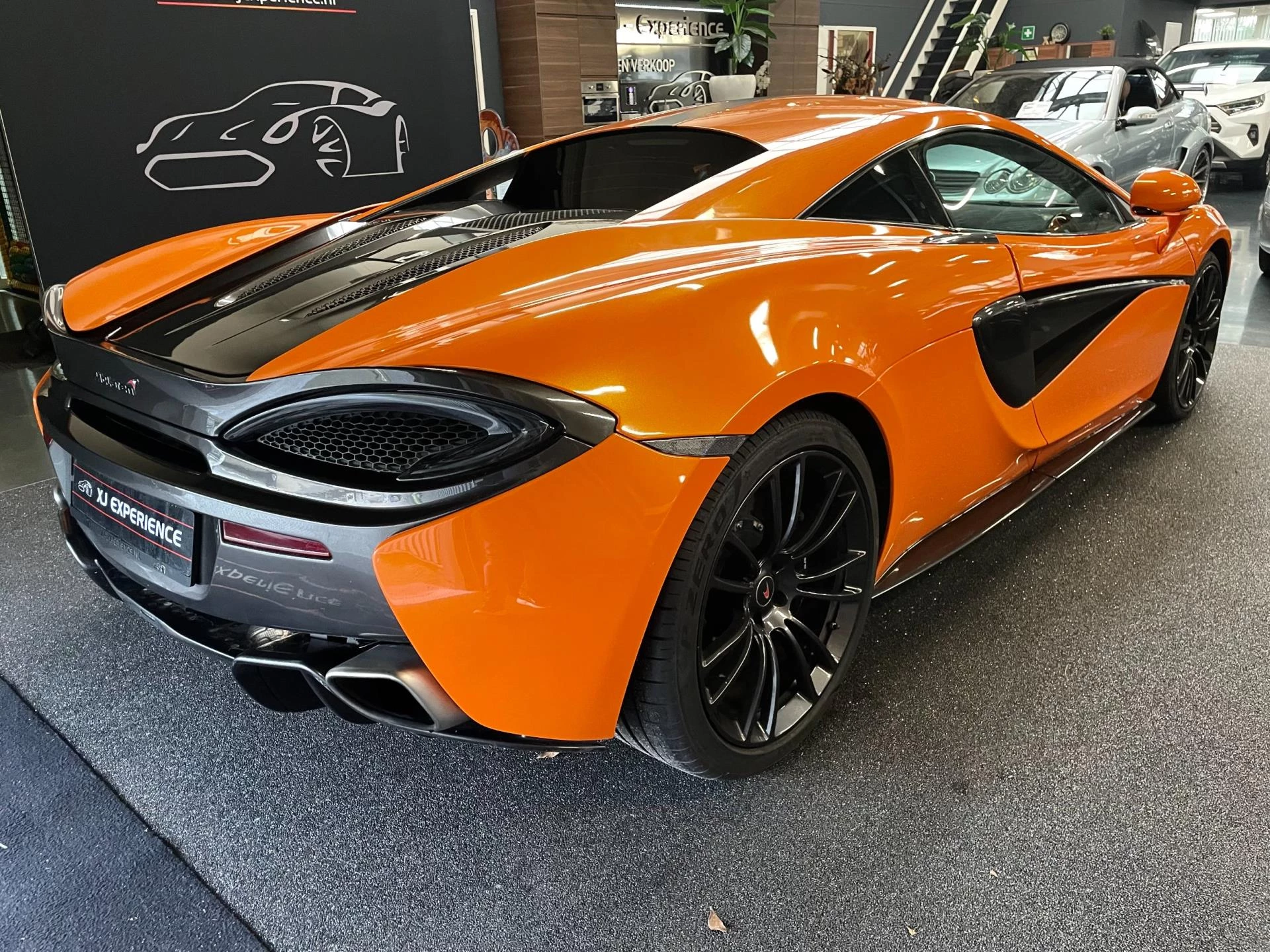 Hoofdafbeelding McLaren 570S