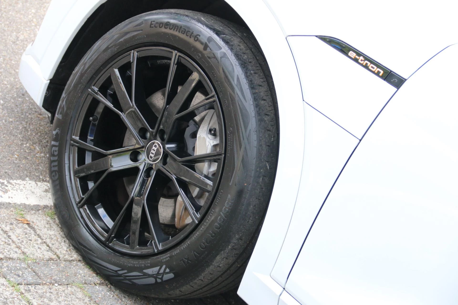 Hoofdafbeelding Audi e-tron