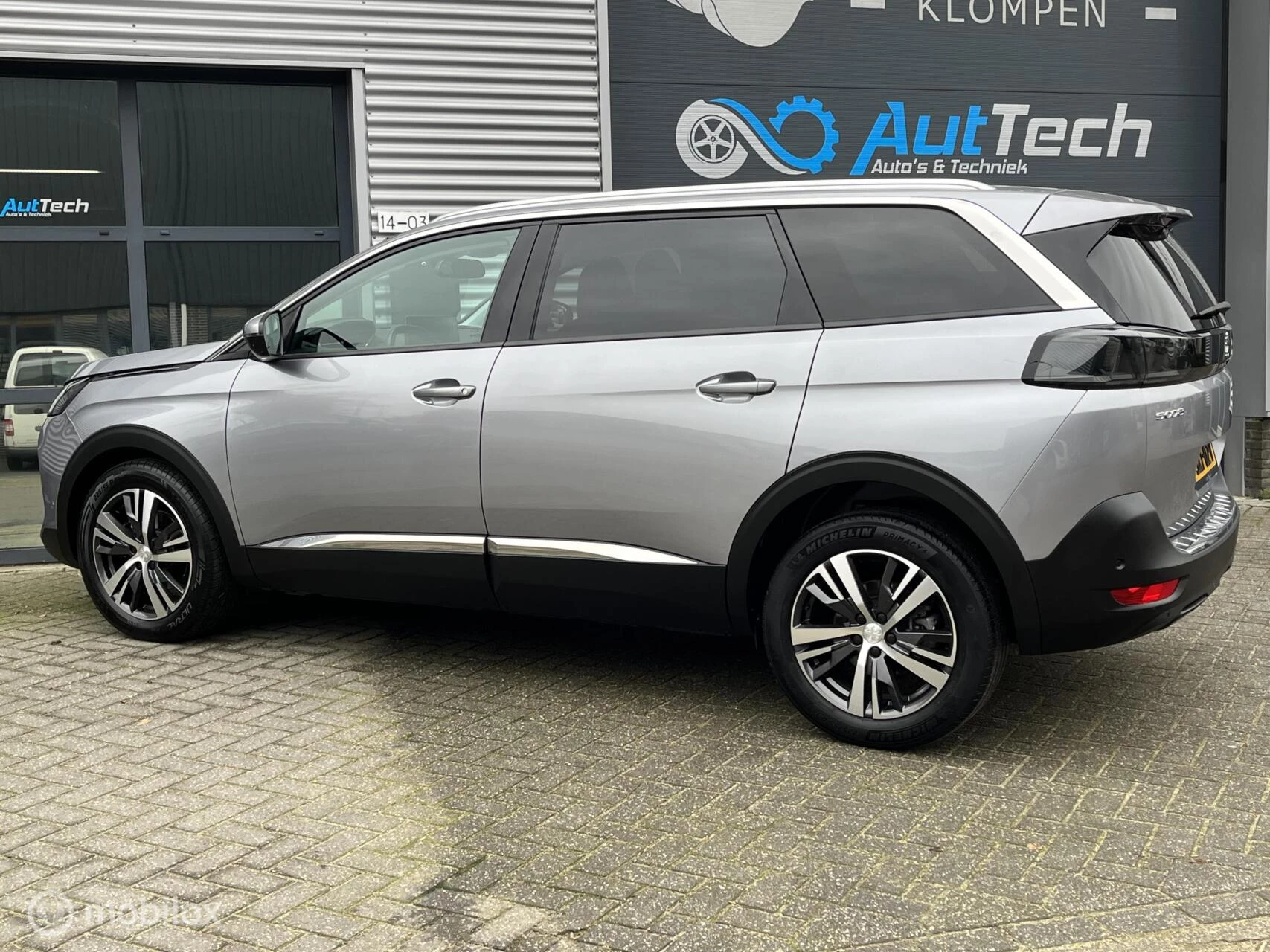 Hoofdafbeelding Peugeot 5008