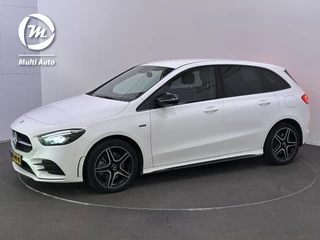 Mercedes-Benz B-Klasse 250 e AMG Limited Plug In Hybrid 218pk Dealer O.H PHEV | Alcantara Sportstoelen Verwarmd | Apple Carplay | Sfeerverlichting | Parkassist | Navi | DAB |