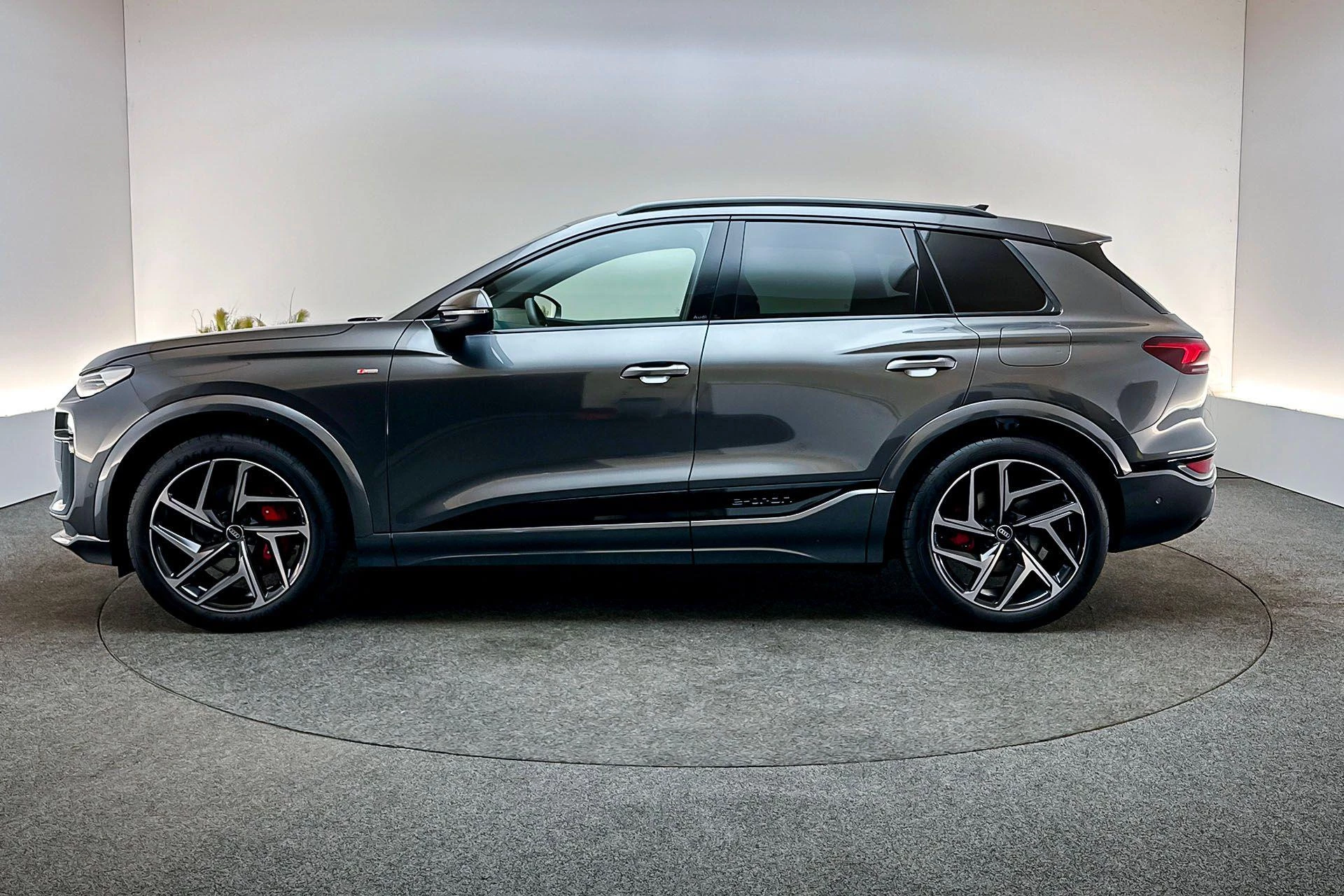 Hoofdafbeelding Audi Q6 e-tron