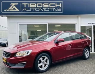 Volvo V60 2.0 (!) T3 Momentum 2017 ✅ flamenco red