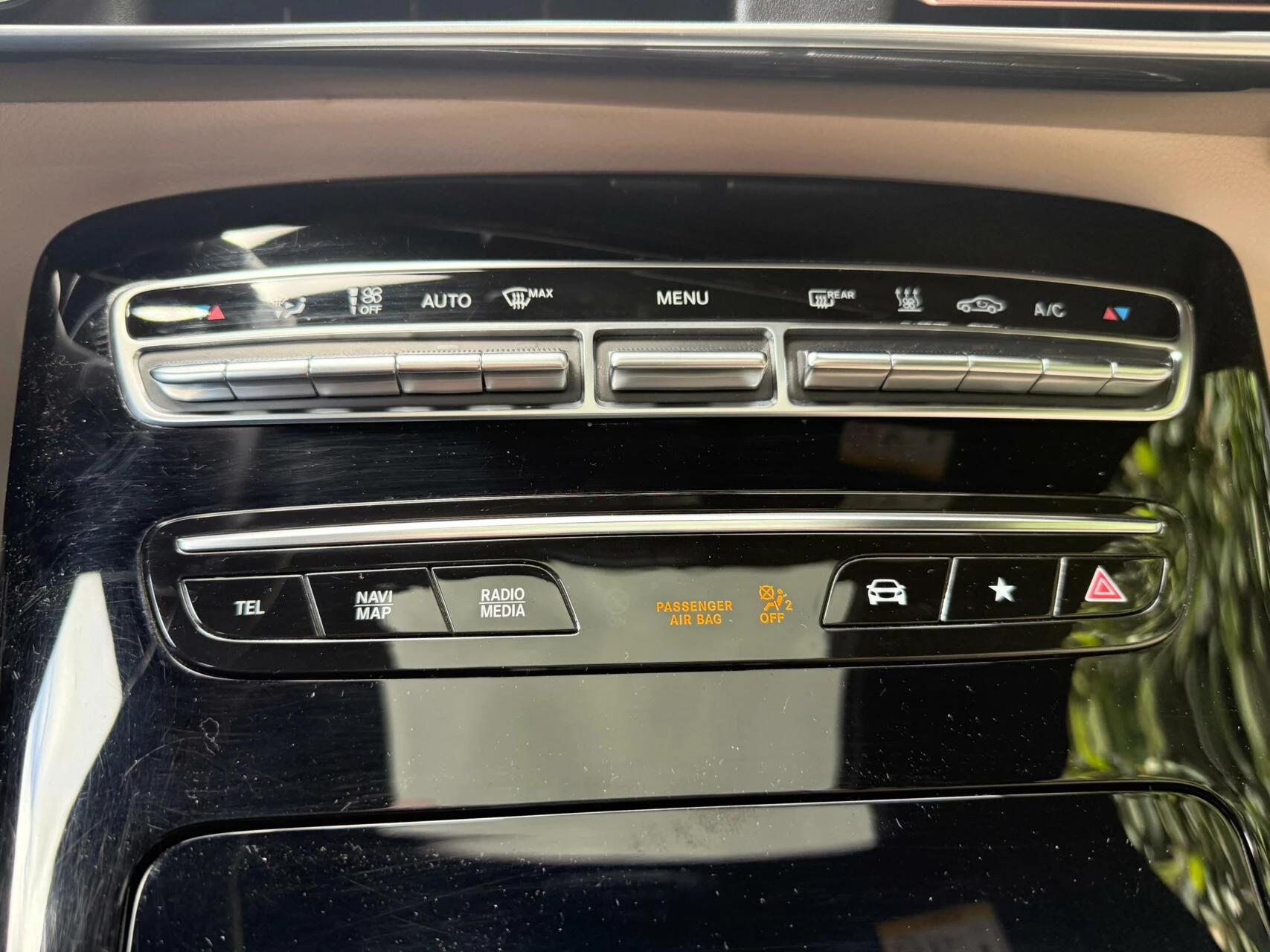 Hoofdafbeelding Mercedes-Benz EQC