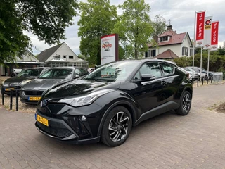 Hoofdafbeelding Toyota C-HR Toyota C-HR 1.8 HYBRID DYNAMIC / CARPLAY / ADAP. CRUISE / CAMERA / DAB / ECC