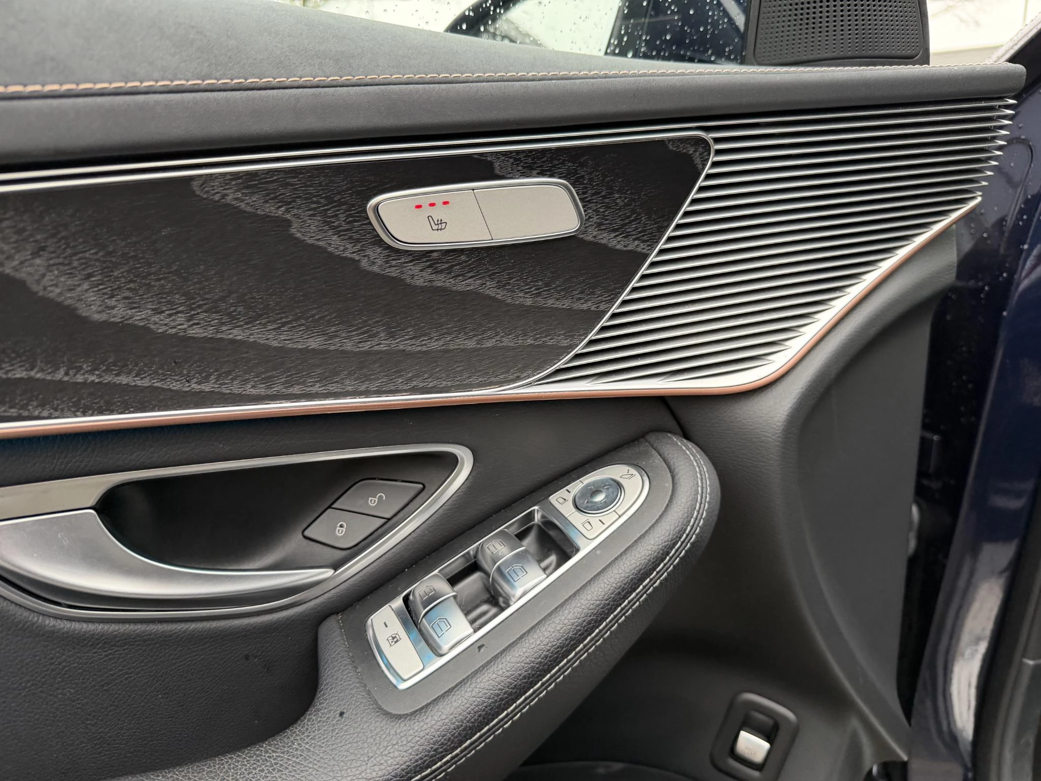 Hoofdafbeelding Mercedes-Benz EQC