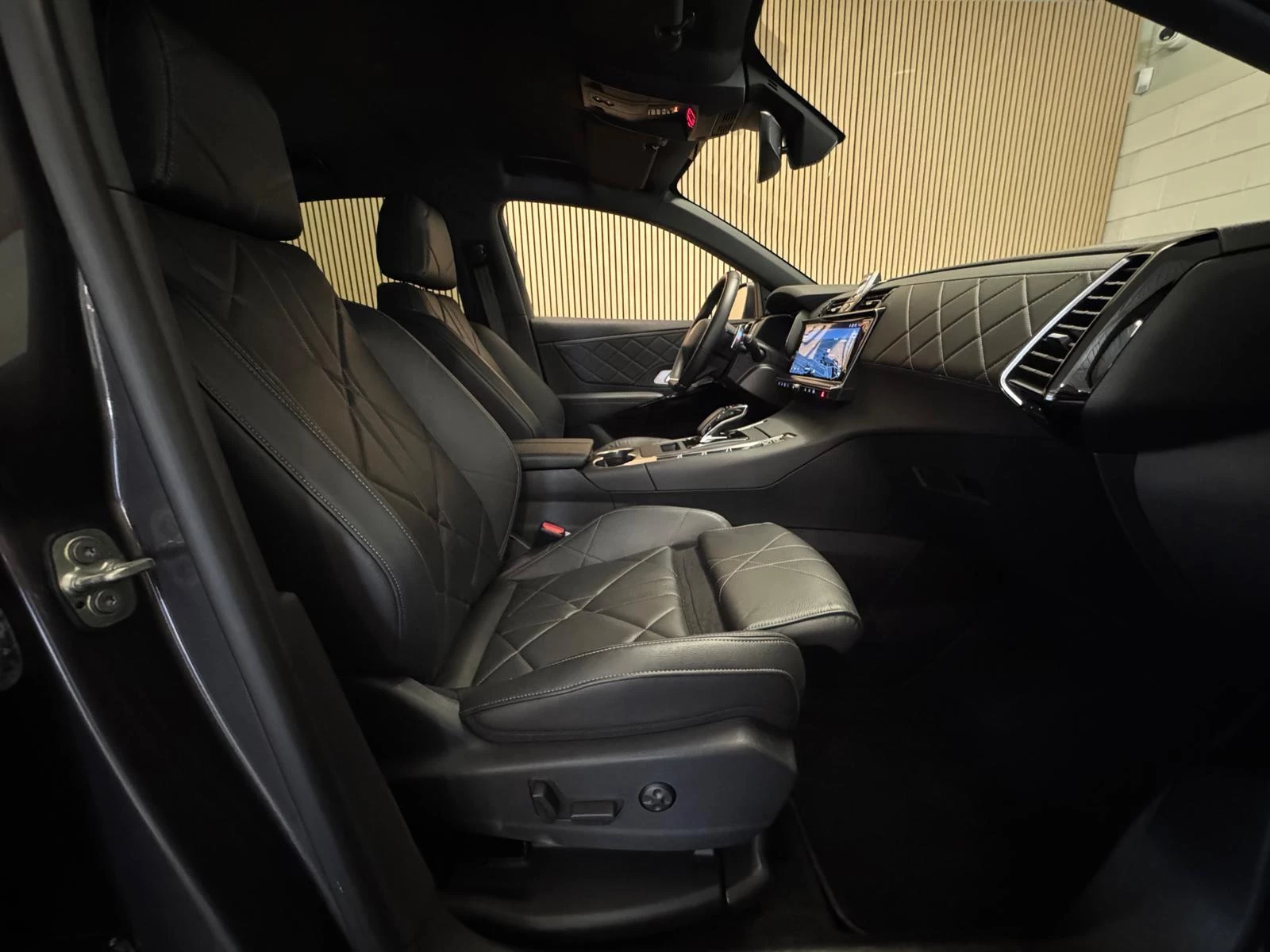 Hoofdafbeelding DS DS 7