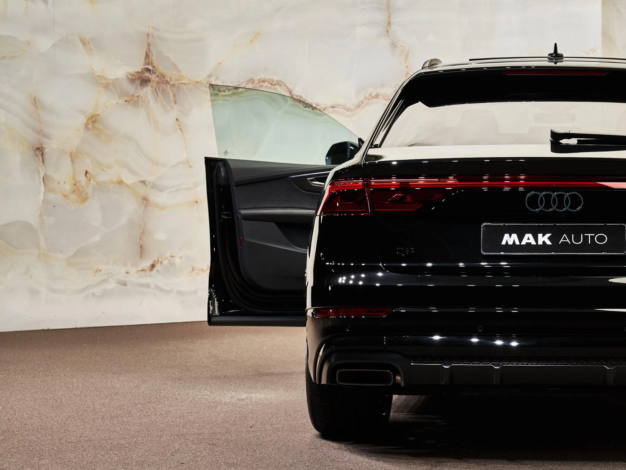 Hoofdafbeelding Audi Q8