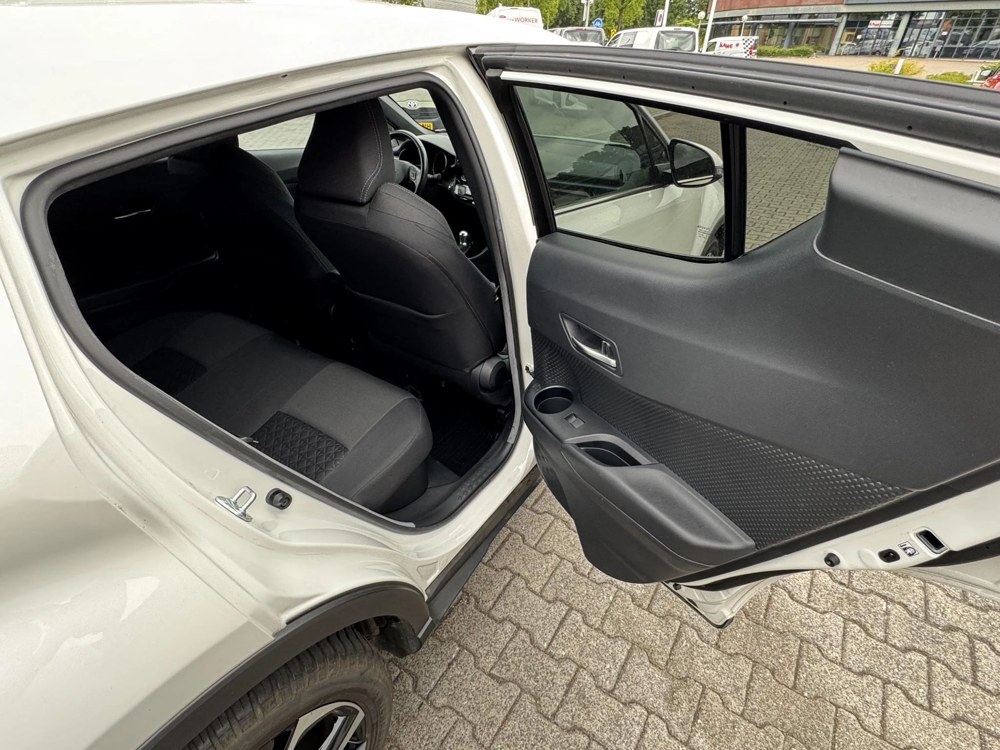 Hoofdafbeelding Toyota C-HR