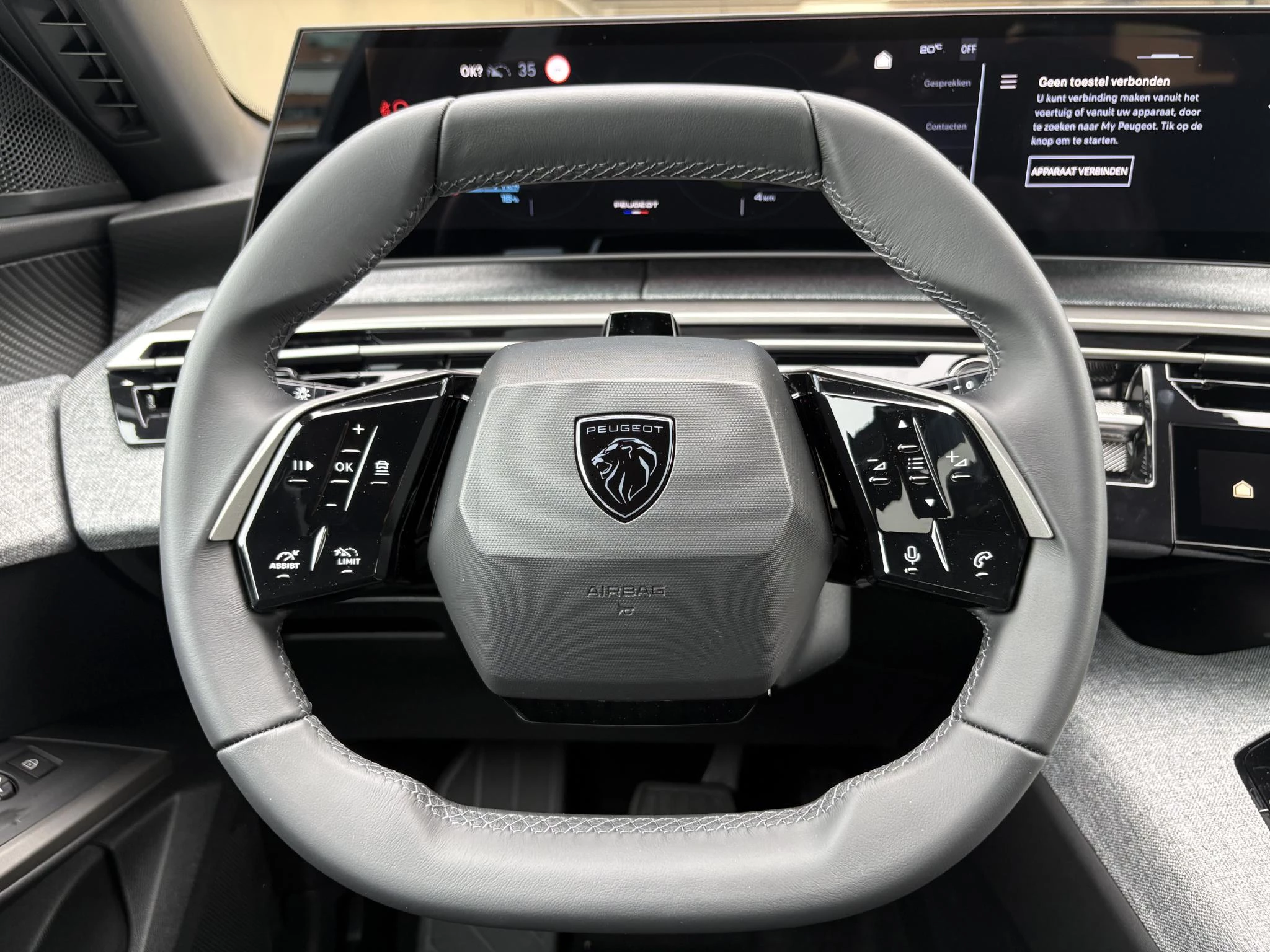 Hoofdafbeelding Peugeot e-5008