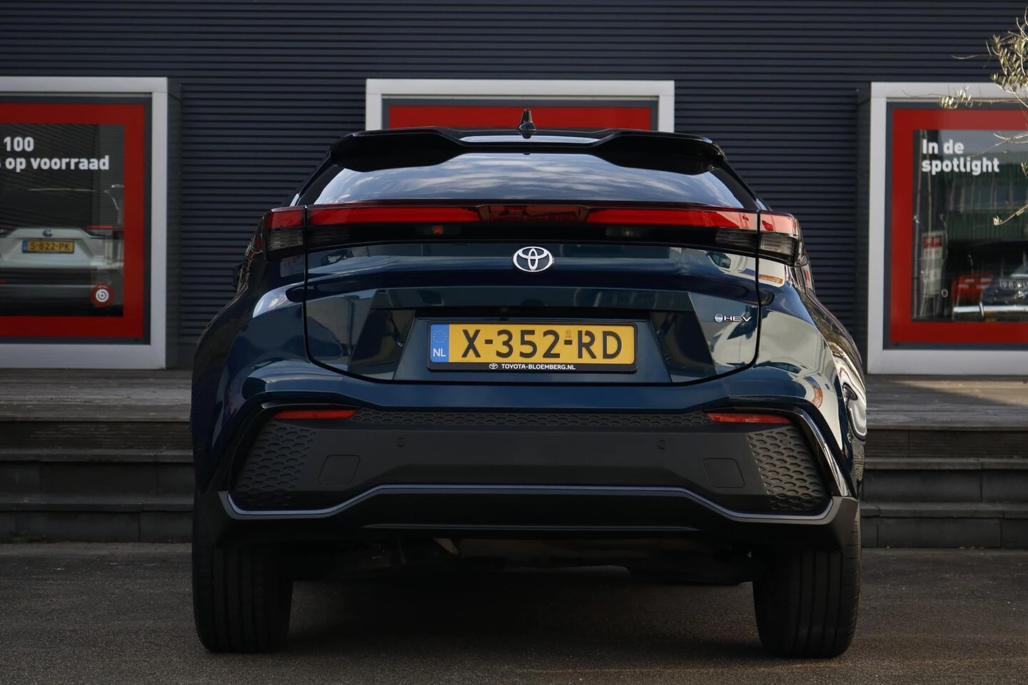 Hoofdafbeelding Toyota C-HR