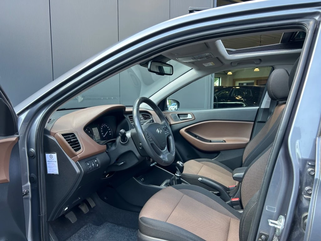 Hoofdafbeelding Hyundai i20