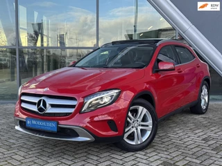 Hoofdafbeelding Mercedes-Benz GLA Mercedes-Benz GLA-klasse 200 Edition 1 156pk Automaat / Panoramadak / Stoelverwarming