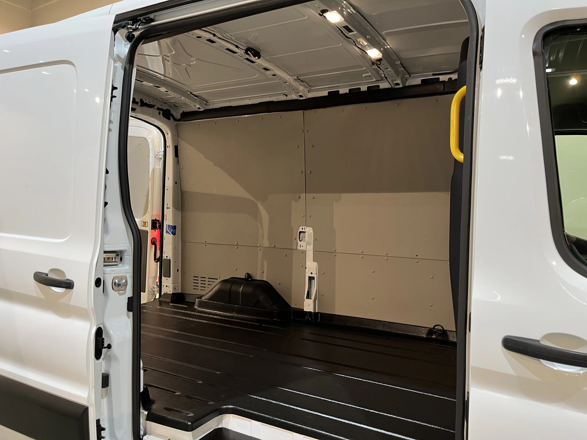 Hoofdafbeelding Ford E-Transit