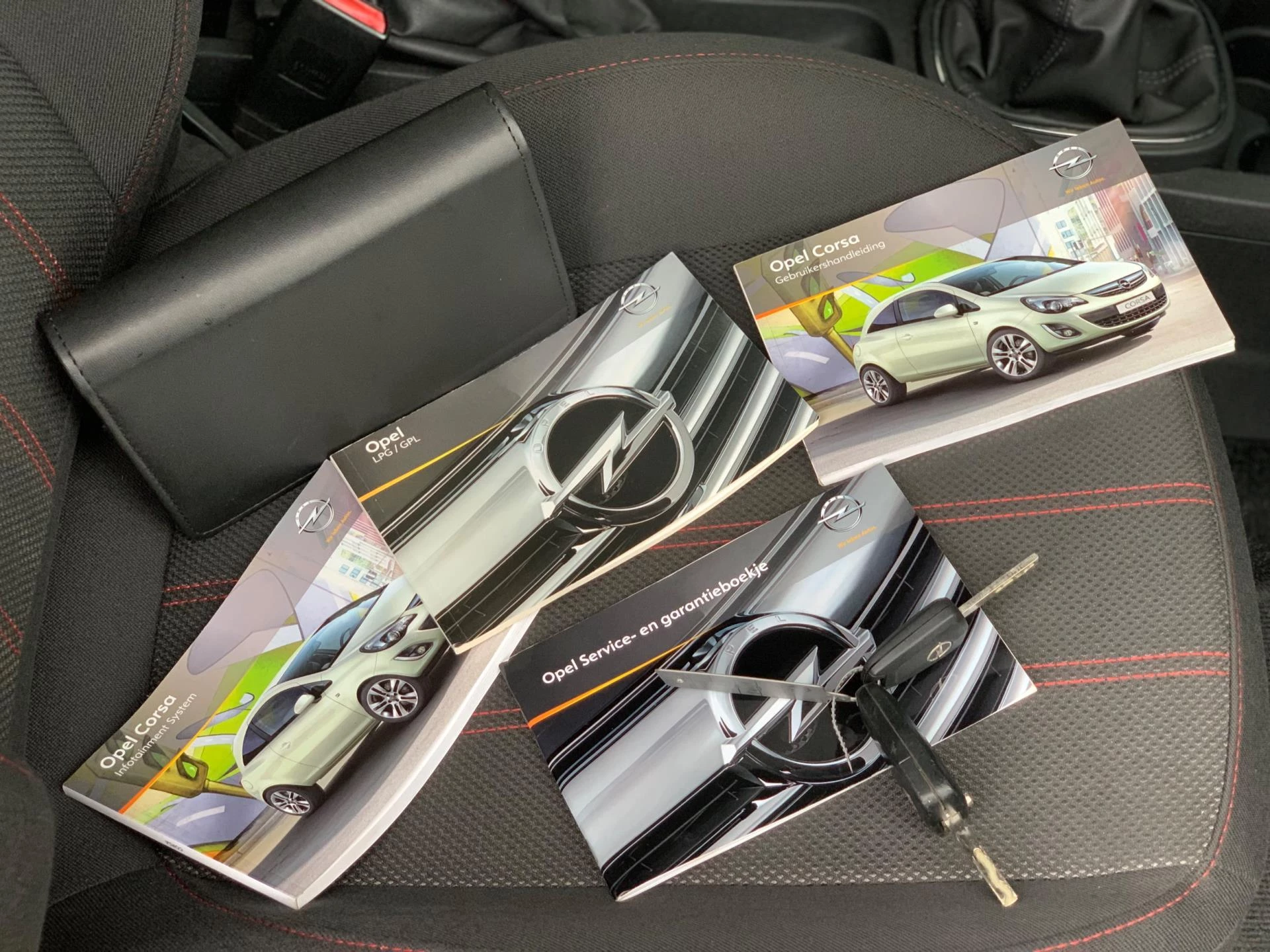 Hoofdafbeelding Opel Corsa