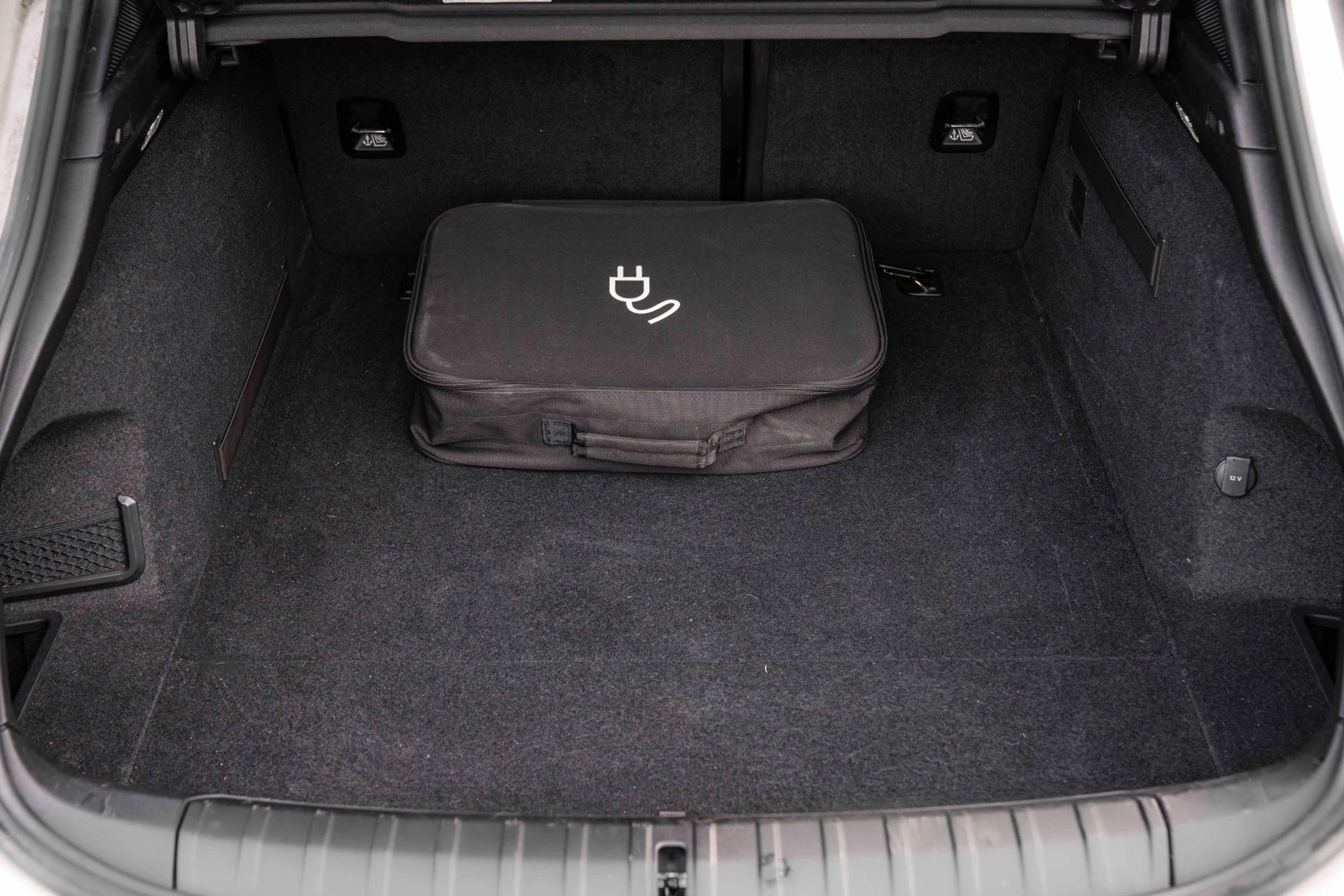 Hoofdafbeelding Porsche Taycan