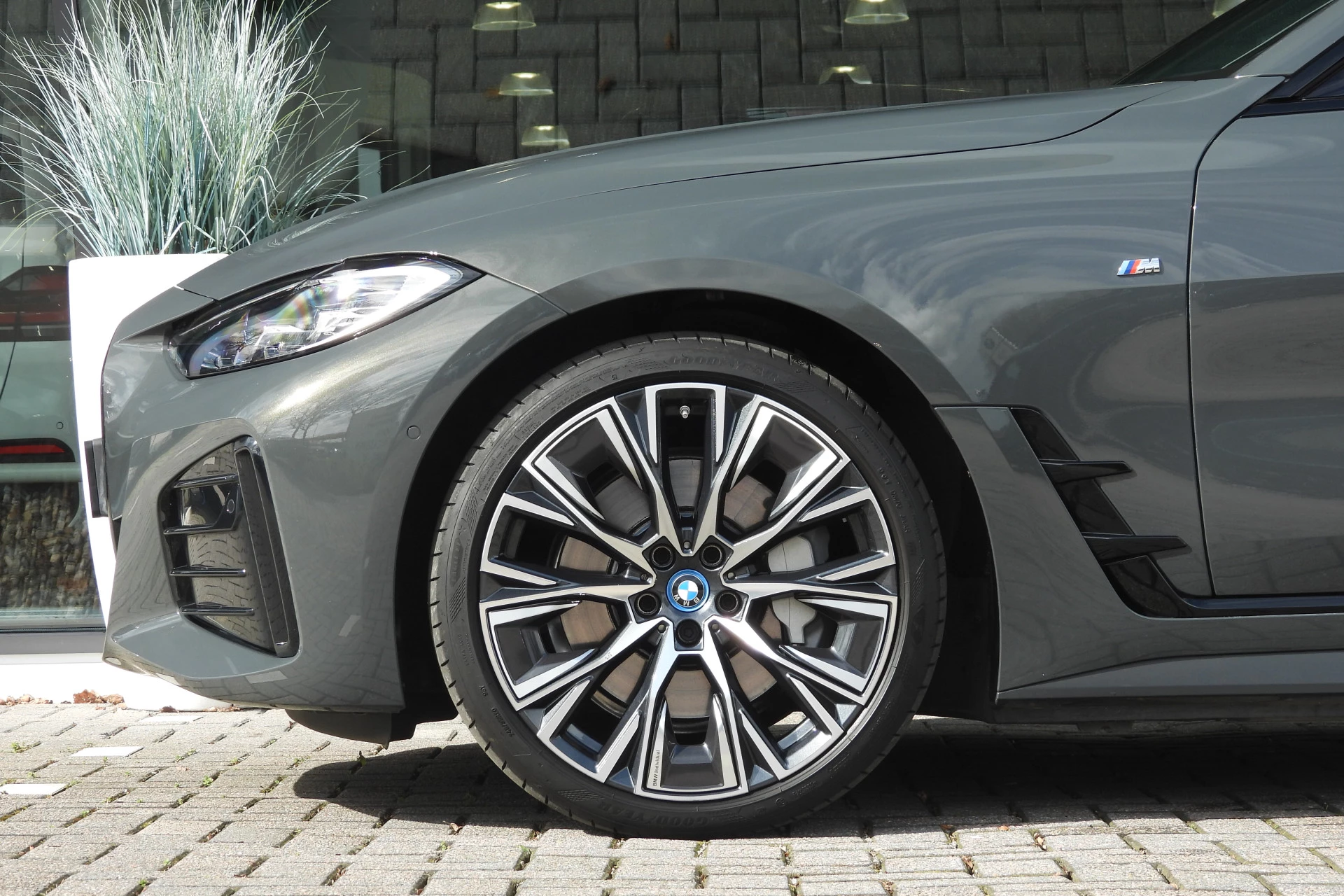 Hoofdafbeelding BMW i4