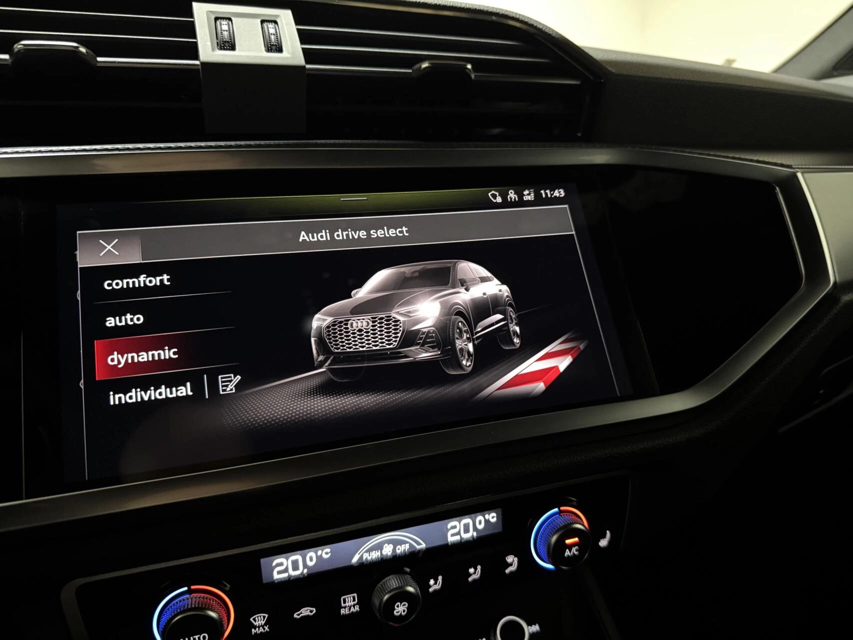 Hoofdafbeelding Audi Q3