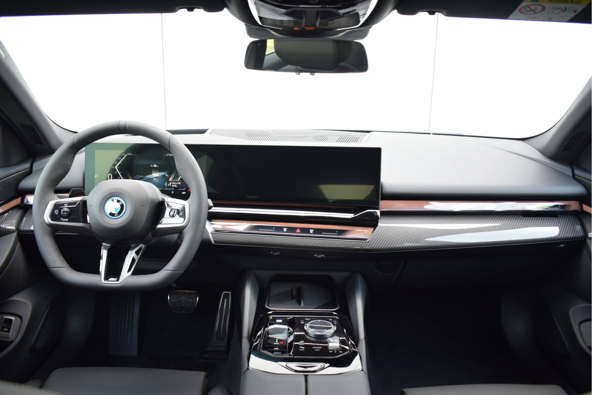 Hoofdafbeelding BMW i5