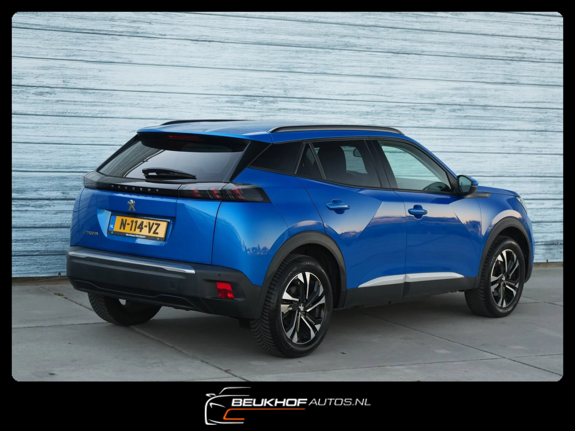 Hoofdafbeelding Peugeot e-2008