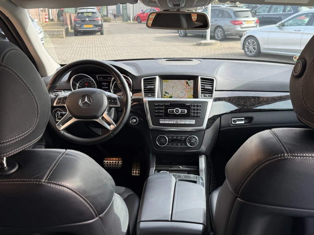 Hoofdafbeelding Mercedes-Benz M-Klasse