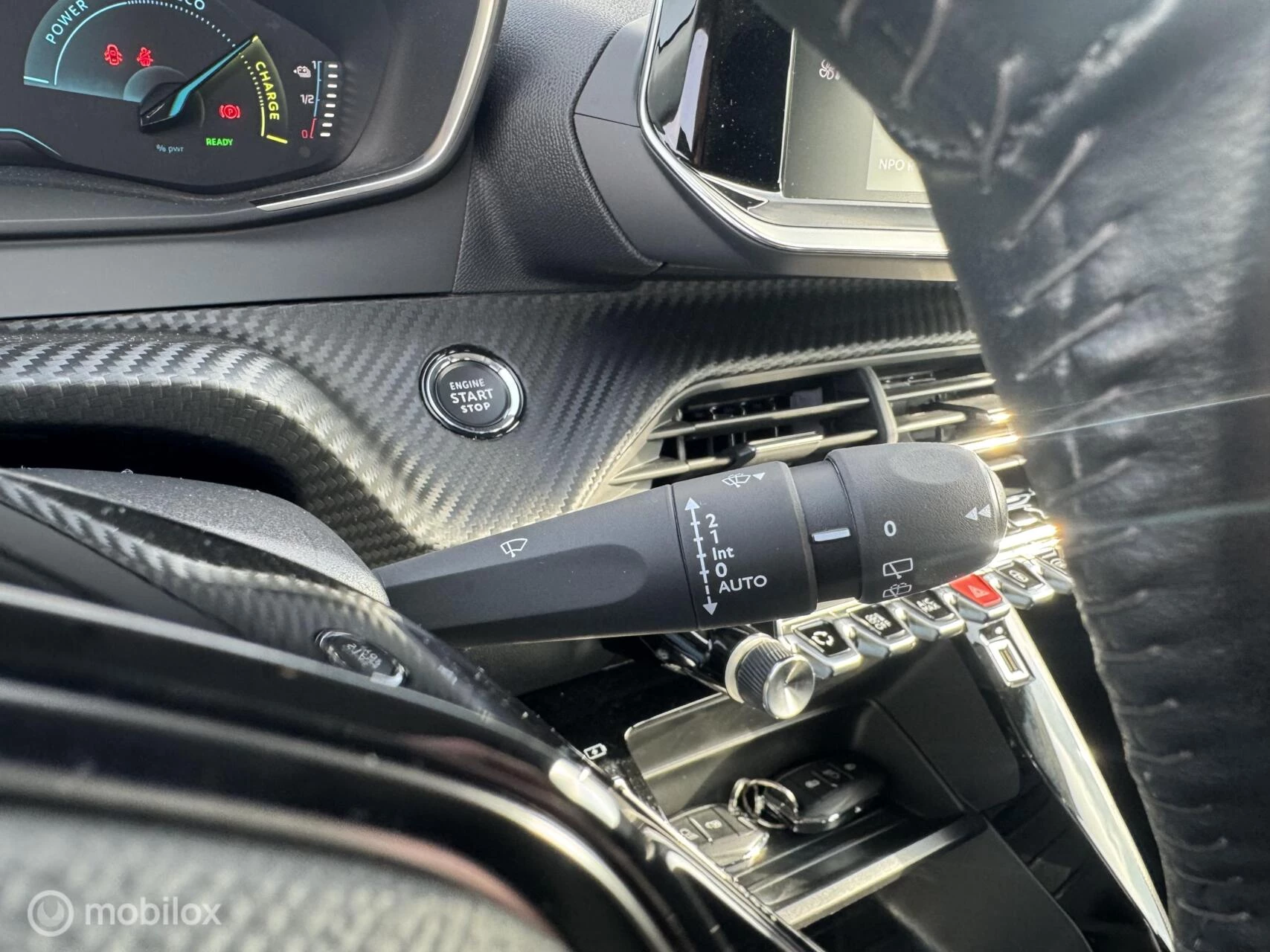 Hoofdafbeelding Peugeot e-208