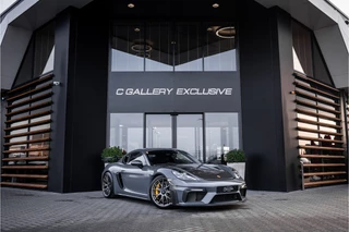 Hoofdafbeelding Porsche 718 Porsche 718 GT4 RS - Origineel NL | Weissach | PPF | Sport Chrono + | Carbon | Alcantara