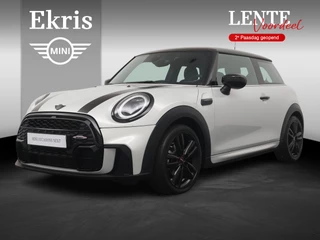 MINI 3-deurs Cooper JCW pakket | Cruise | Achteruitrijcamera | Stoelverwarming | Comforttoegang | Lentevoordeel