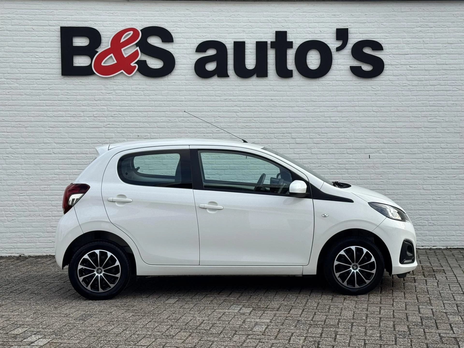 Hoofdafbeelding Peugeot 108